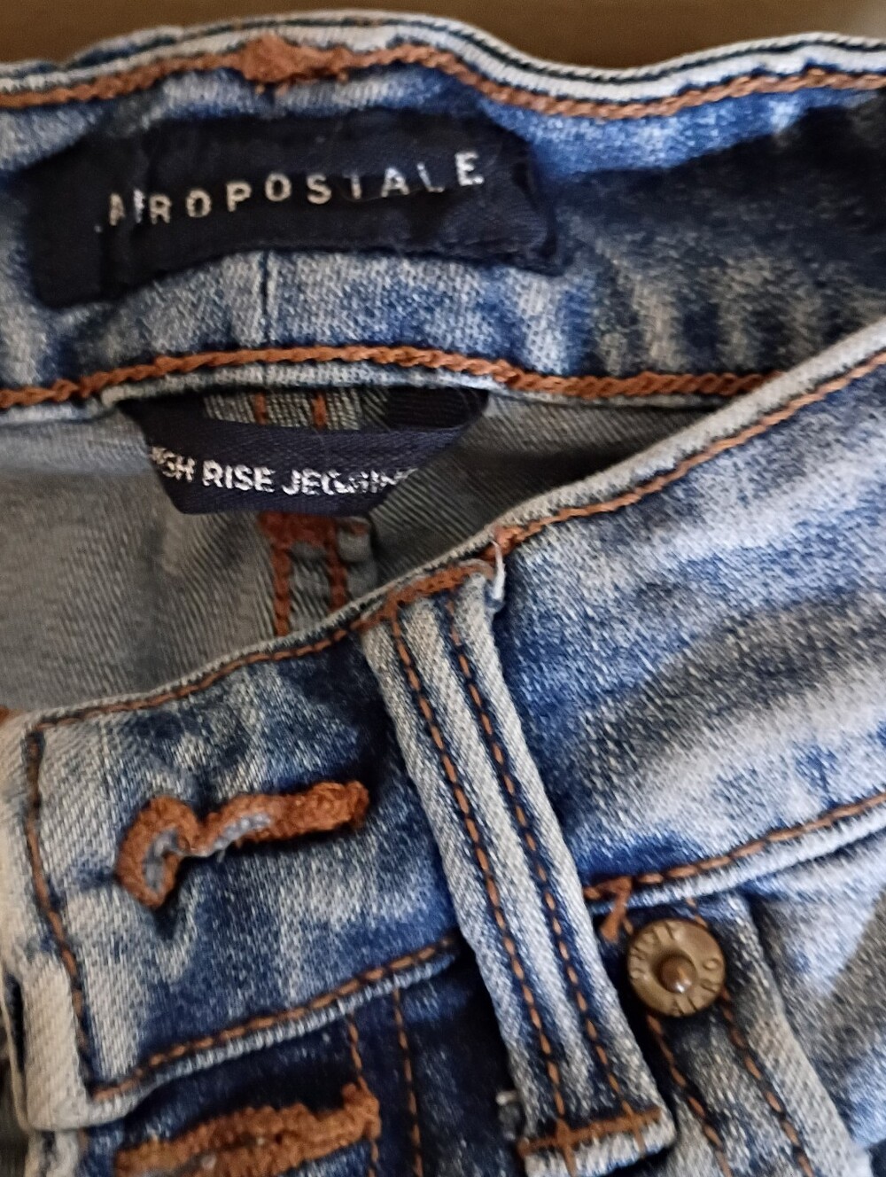 Aeropostale Junior Light Blue Slim Denim Jeans with Brown Stitching